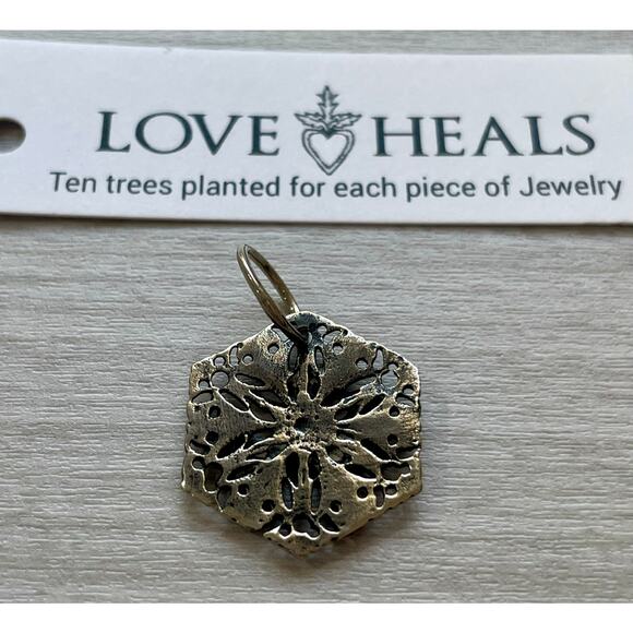 Love Heals French White Bronze Anne of Brittany Ermine, L'Hermine Charm LH44 - Picture 3 of 7